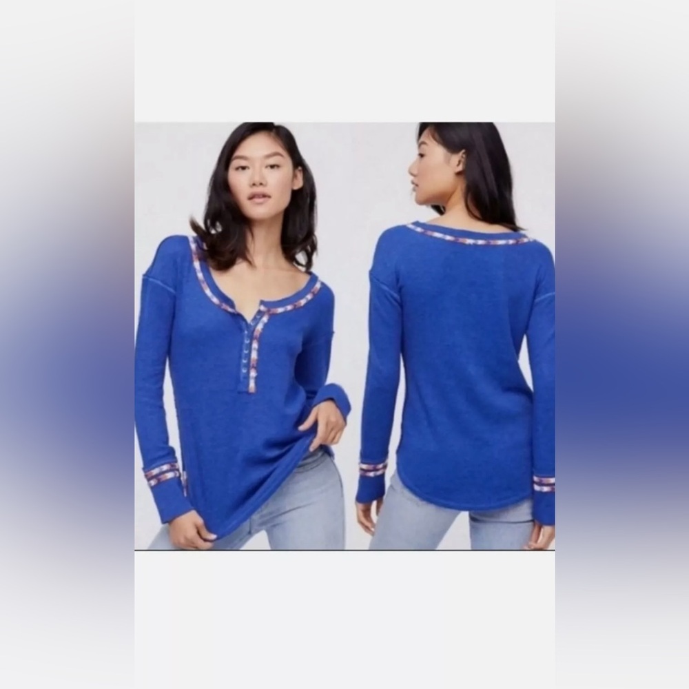 WE THE FREE BLUE BOHO HIPPY RAINBOW THERMAL WAFFLE KNIT HENLEY TOP WOMENS MEDIUM